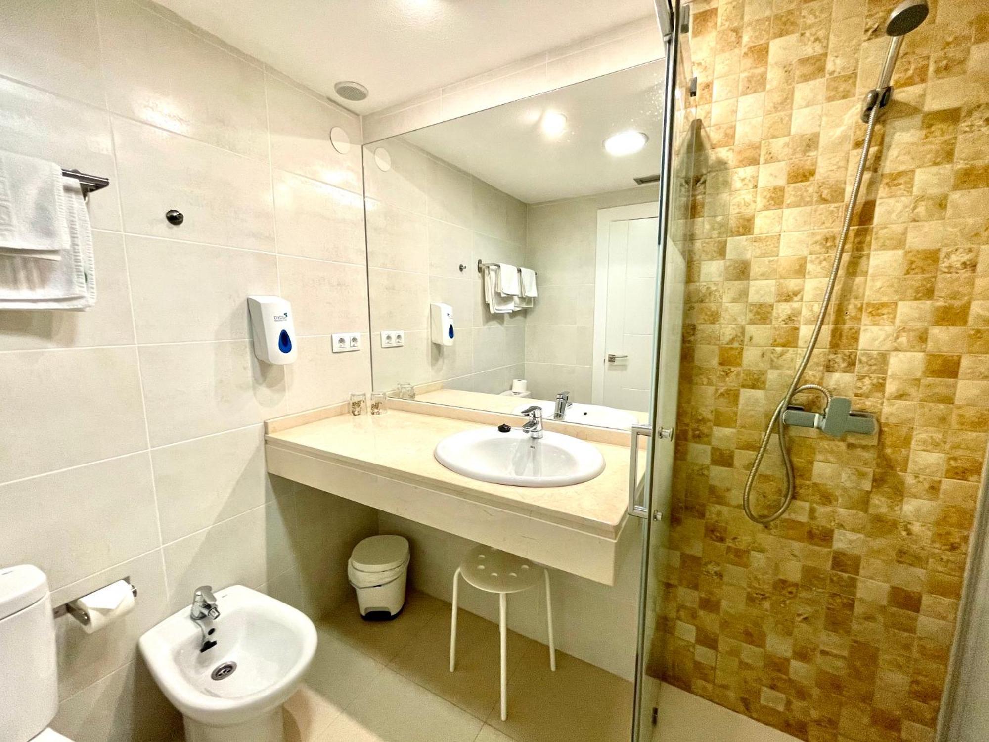 Apartahotel Chinasol Con Parking Y Desayuno Almuñécar Εξωτερικό φωτογραφία