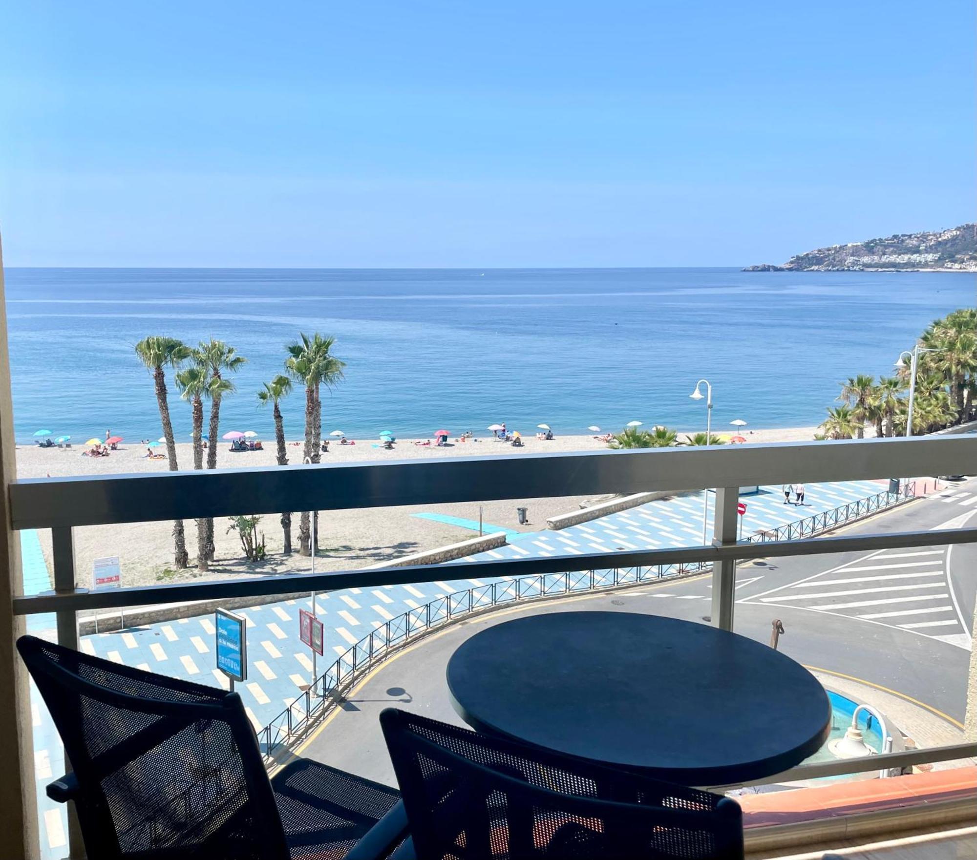 Apartahotel Chinasol Con Parking Y Desayuno Almuñécar Εξωτερικό φωτογραφία